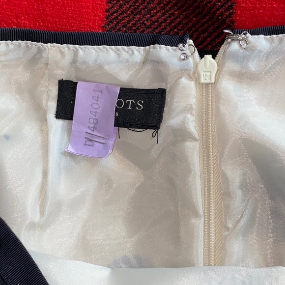🥳HP🥳 👸🏻Talbots Petite Med. Polka dot skirt - Picture 3 of 7